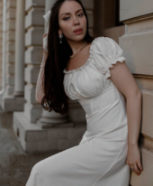 Cheap escorts in Dubai Teoni